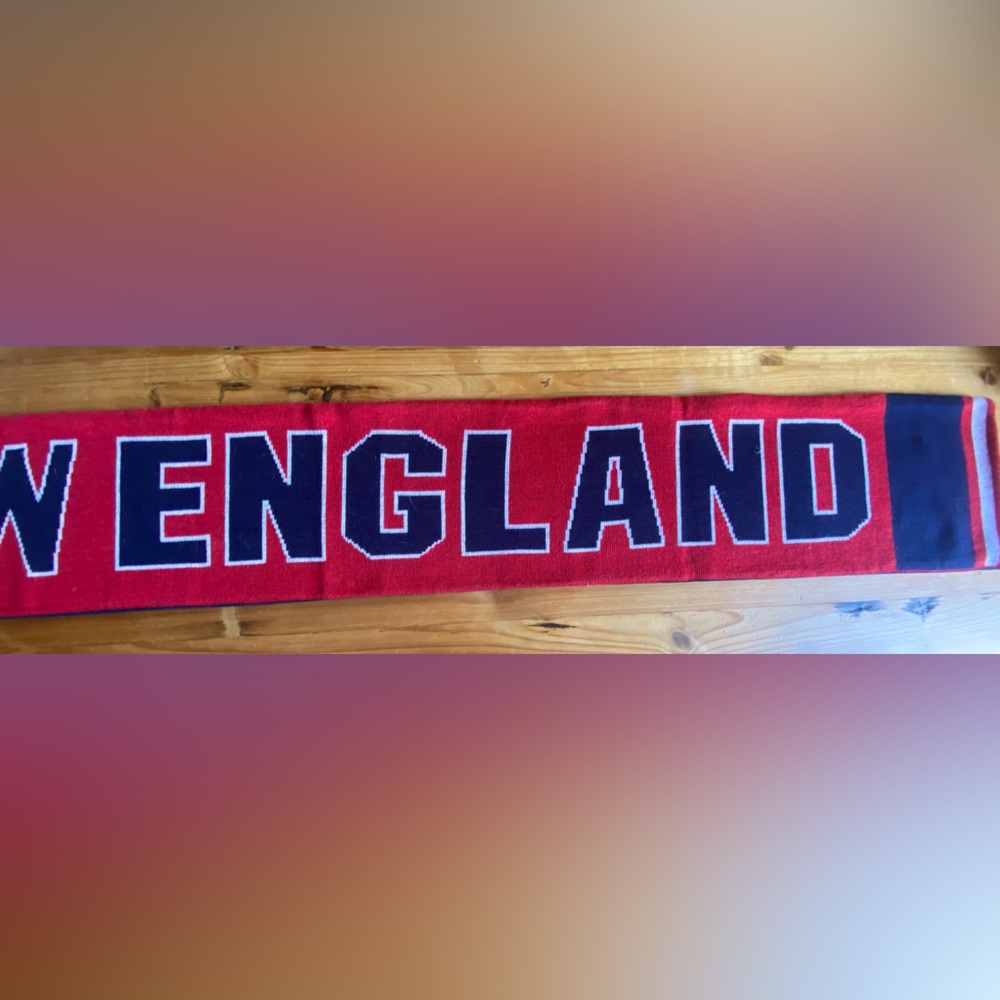 New England Patriots Sports Winter Scarf - Picture 4 of 5